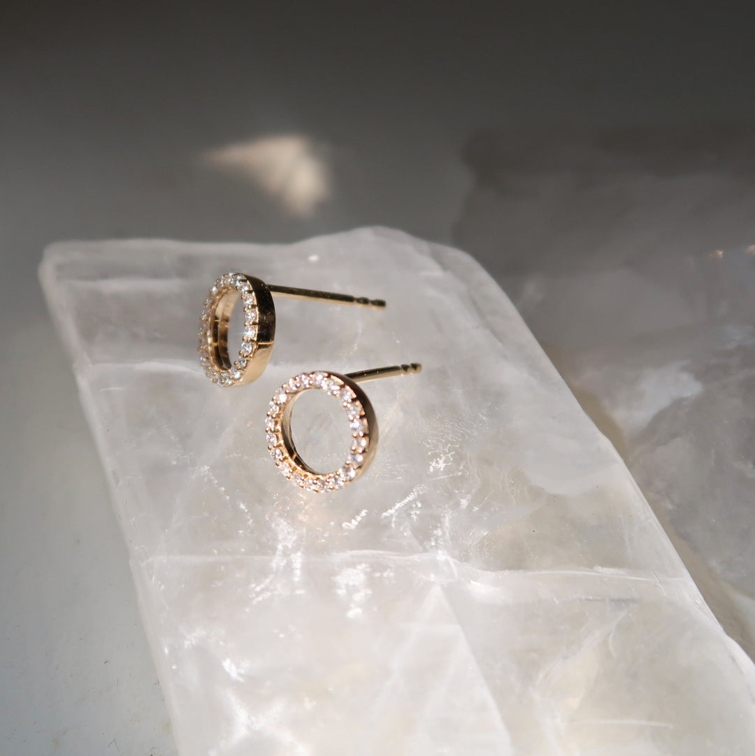 Diamond Circle Studs | 14K Yellow Gold