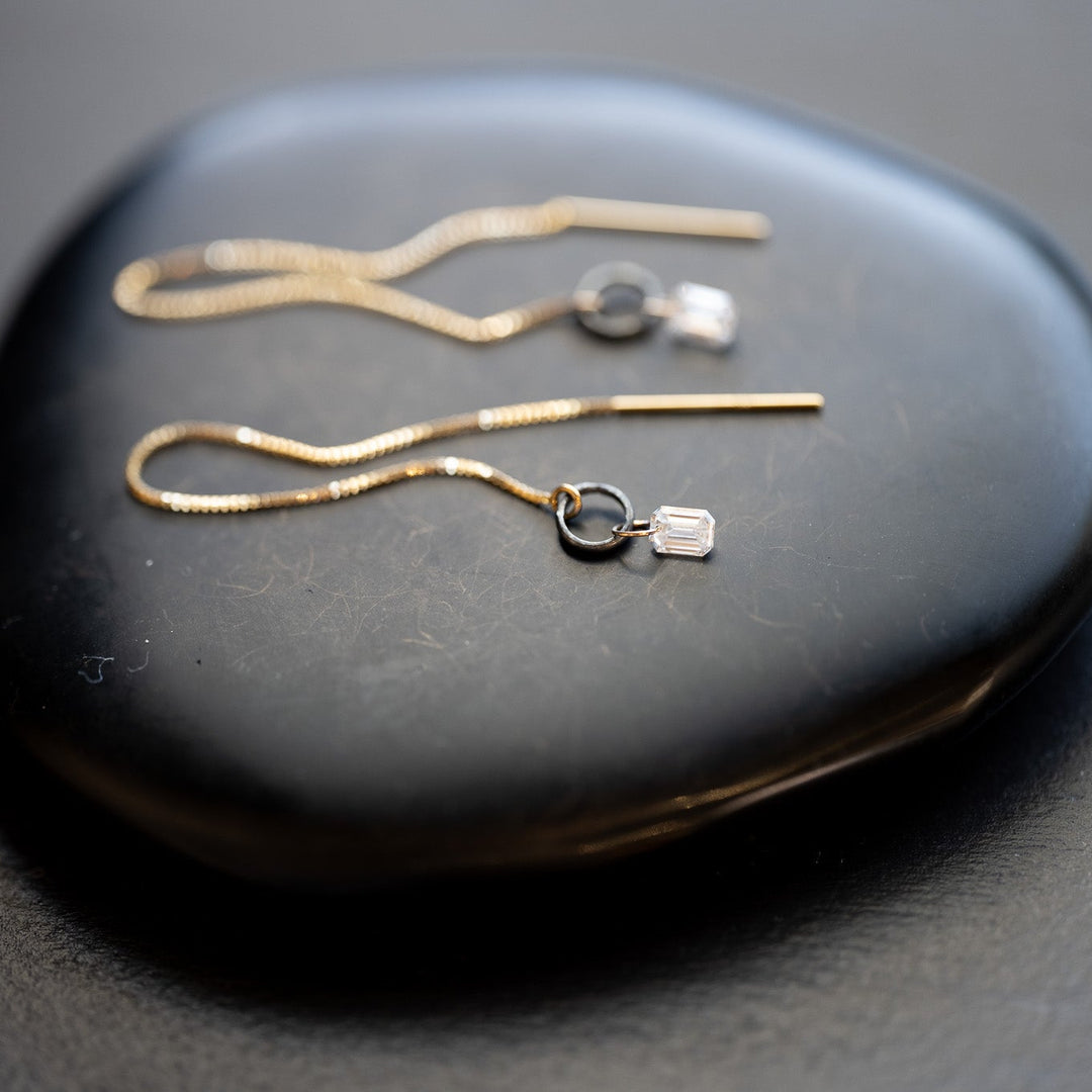 Threaders | Floating Emerald Diamond