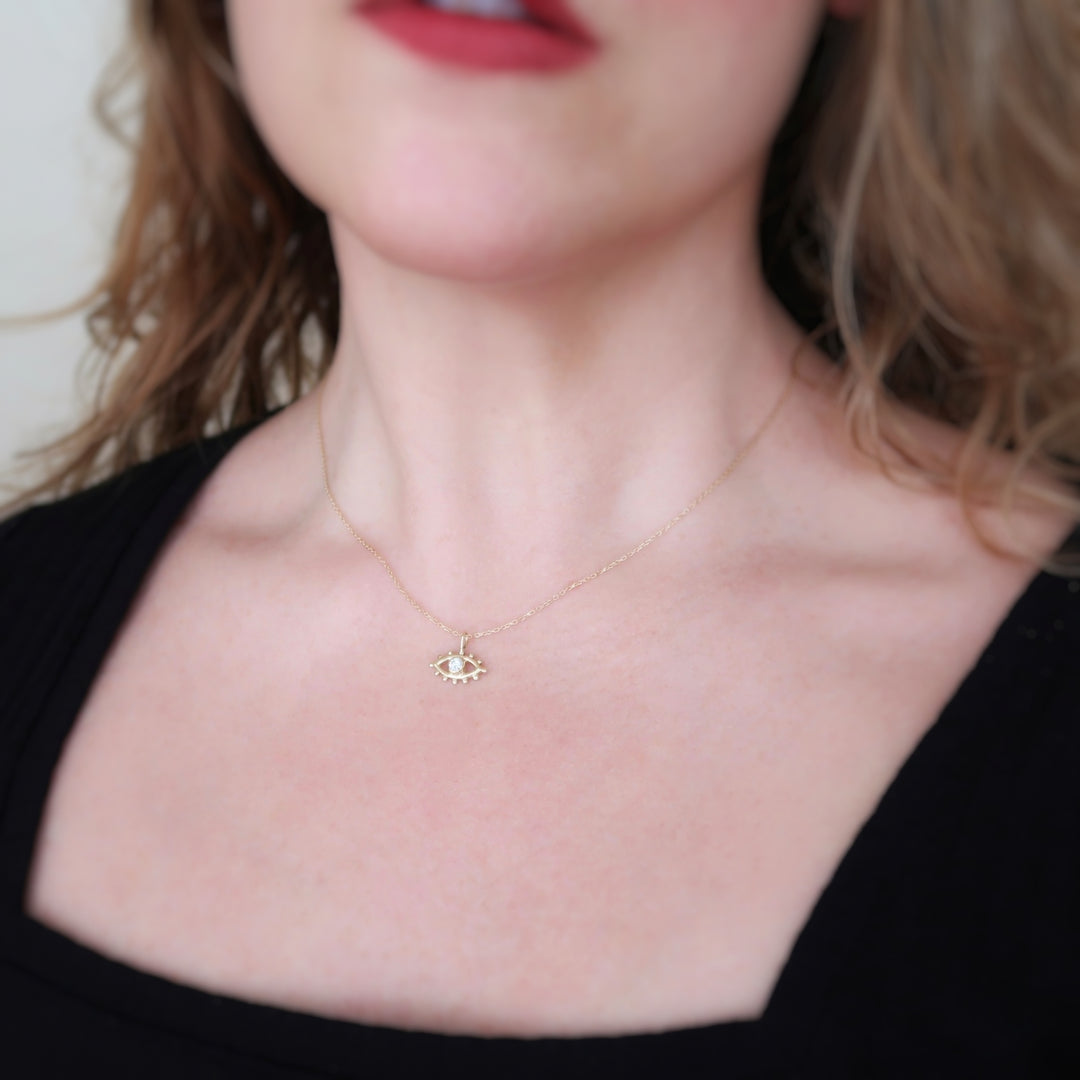 Diamond Beholder Necklace in Yellow Gold