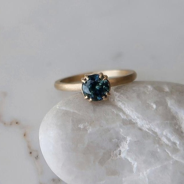 Blue Green Sapphire 8 Prong Ring | 14K Yellow Gold