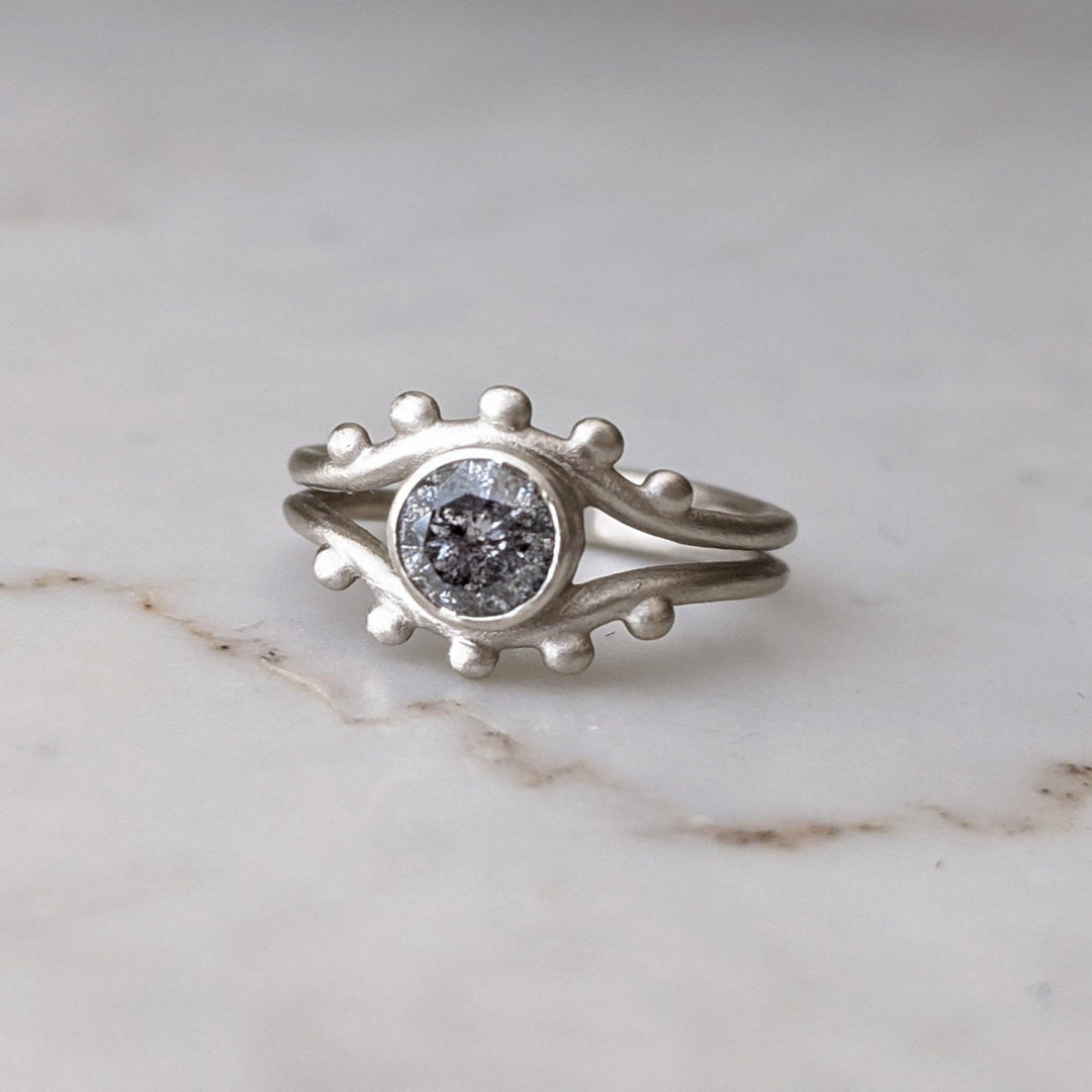 Salt + Pepper Split Shank Ring | 14K White Gold