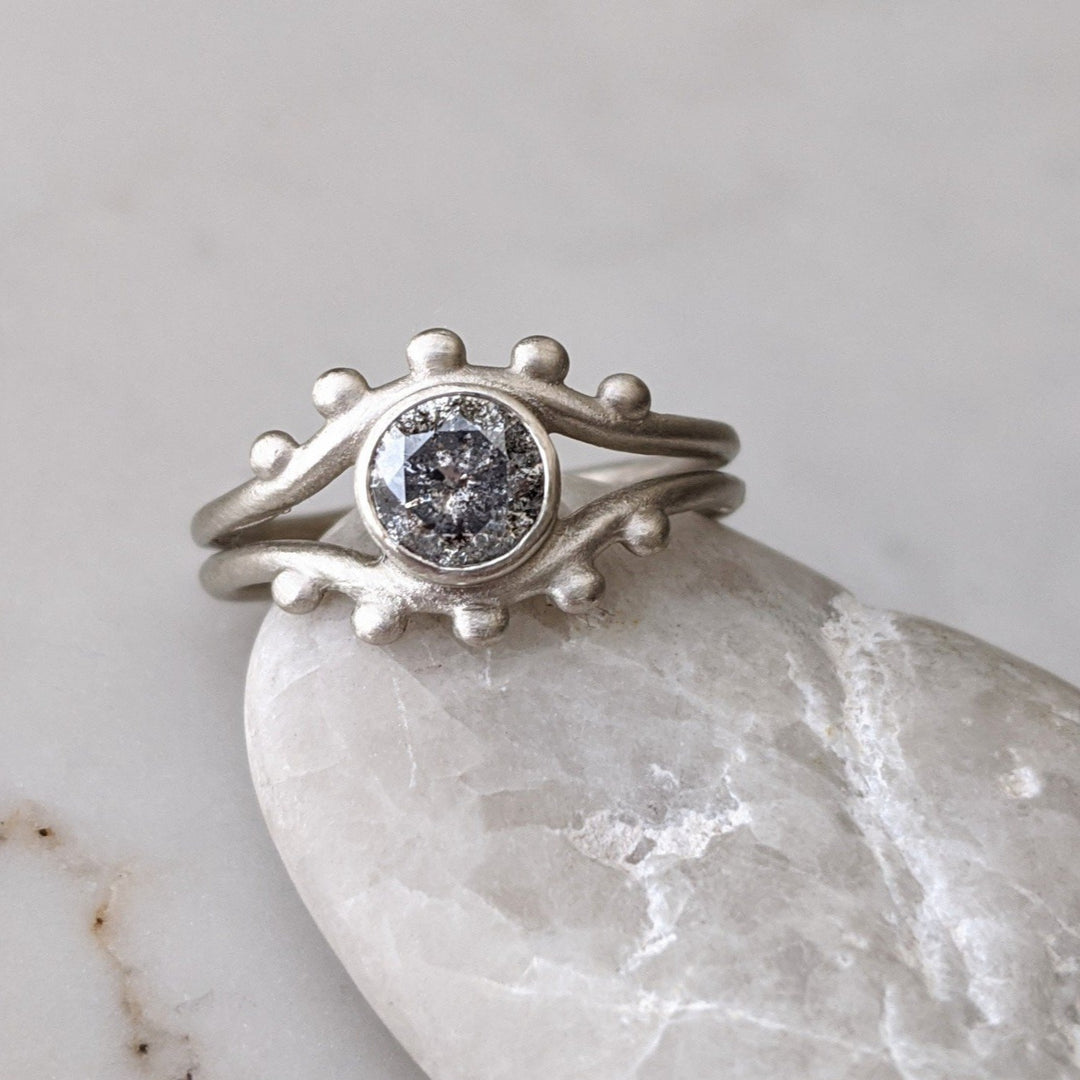 Salt + Pepper Split Shank Ring | 14K White Gold