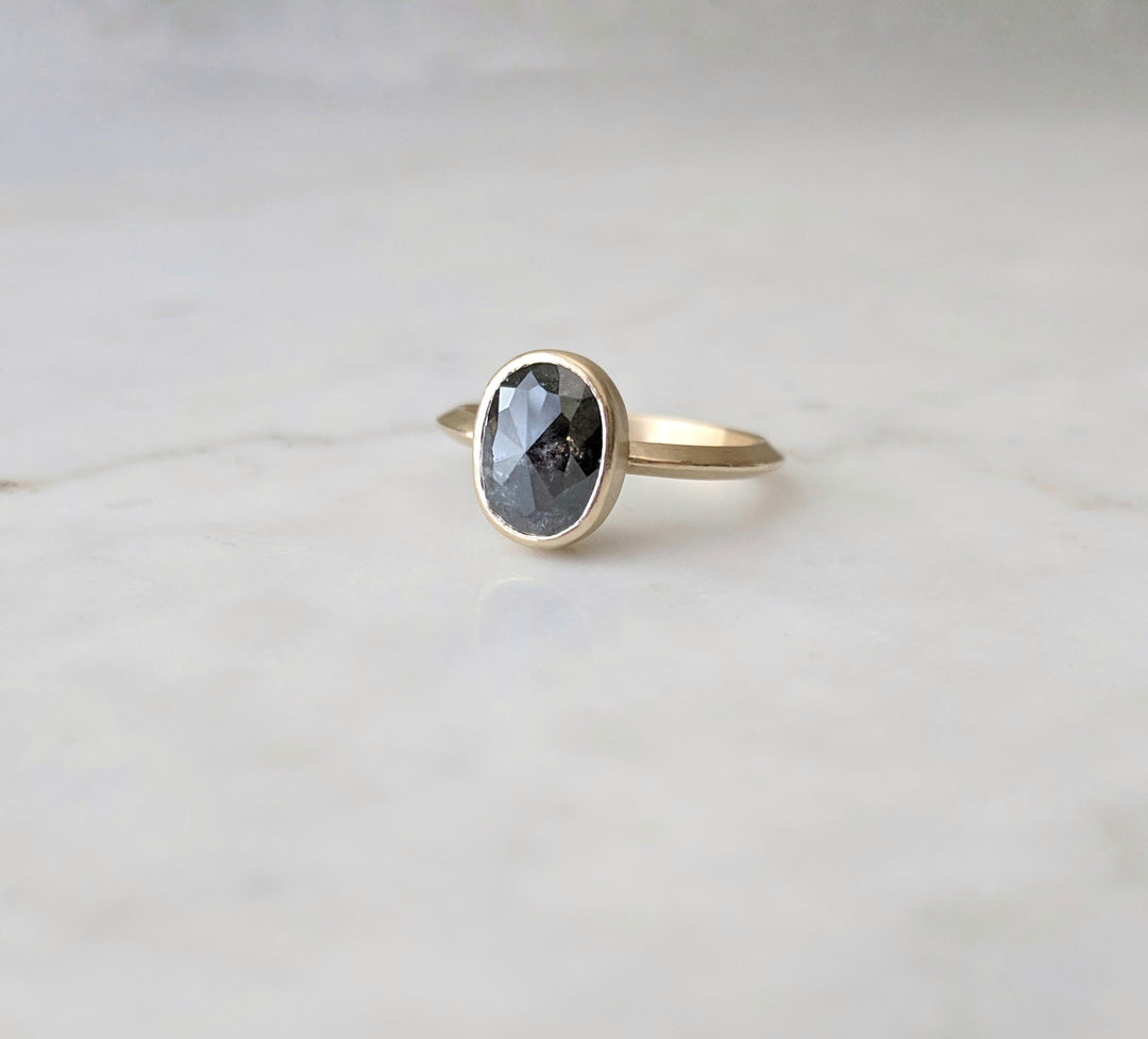 Oval Salt & Pepper Diamond Ring 14K Gold | Unique Engagement Ring