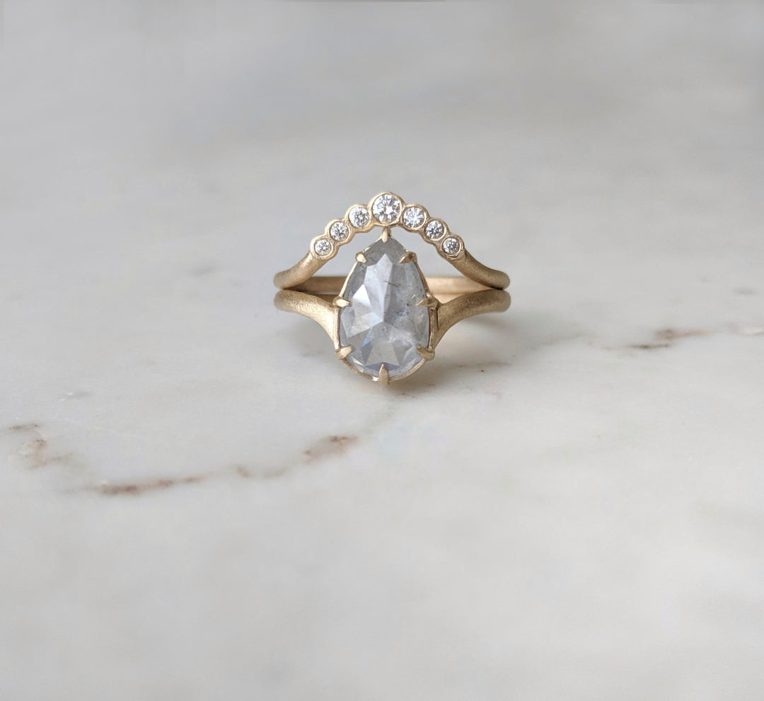 Grey Pear Diamond Ring Set