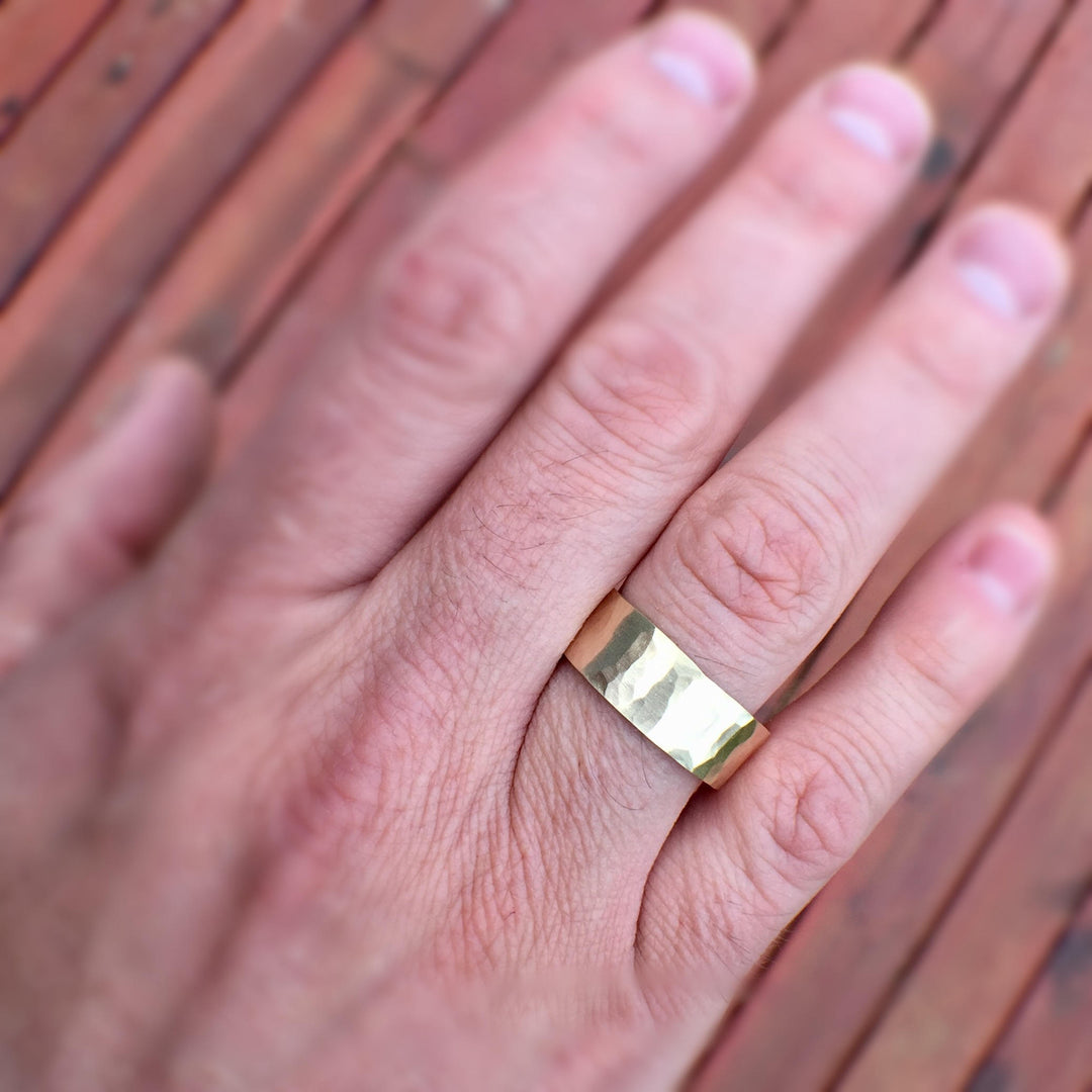 Men's 8mm Hammered Band in 14K Yellow Gold