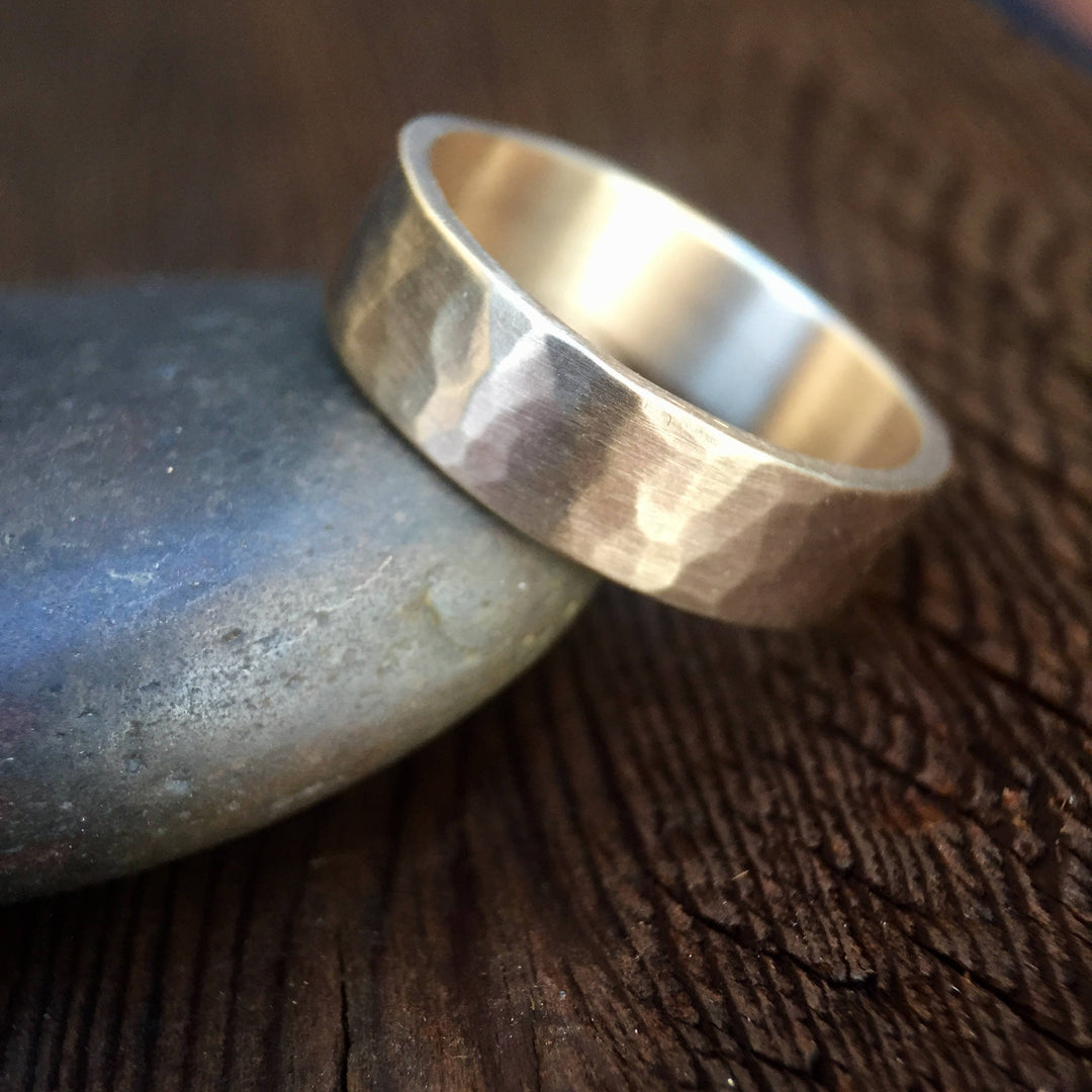 Men's 6mm Hammered Wedding Band in 14K Yellow Gold