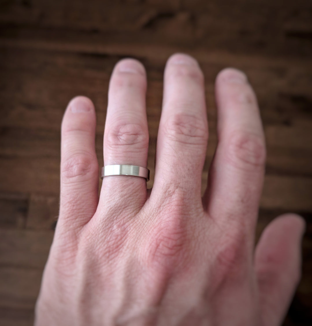 Men's 4mm Flat Band in 14K White Gold