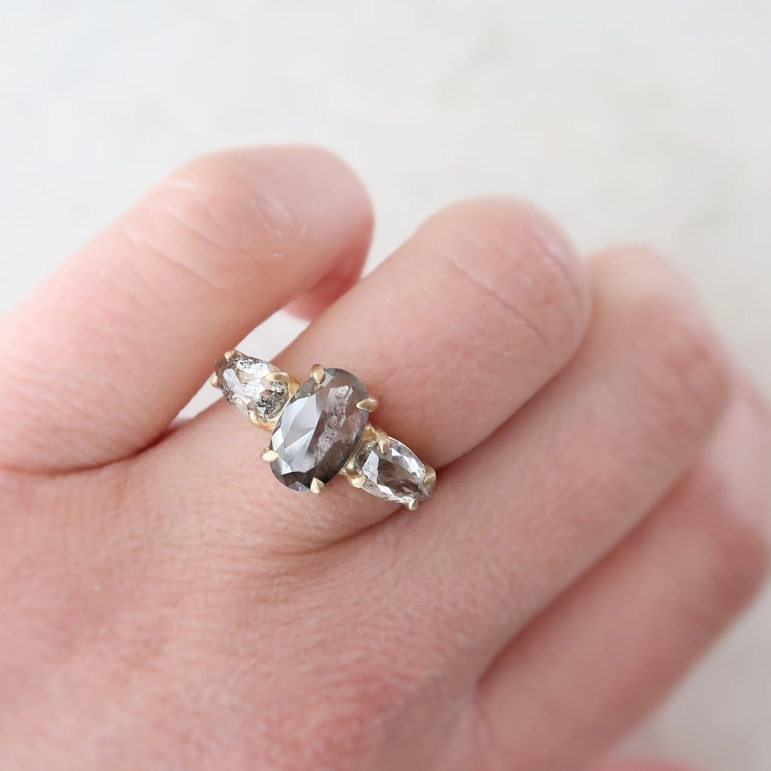 Oval Trio Ring