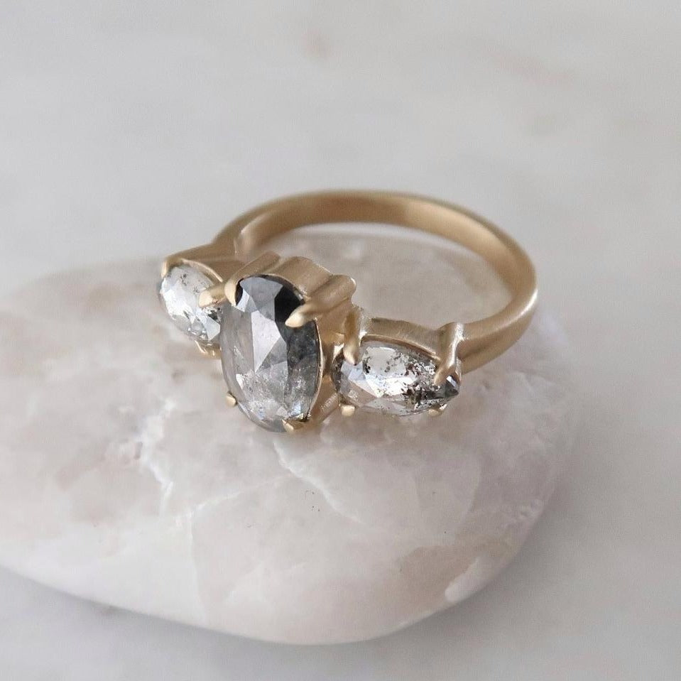 Oval Trio Ring